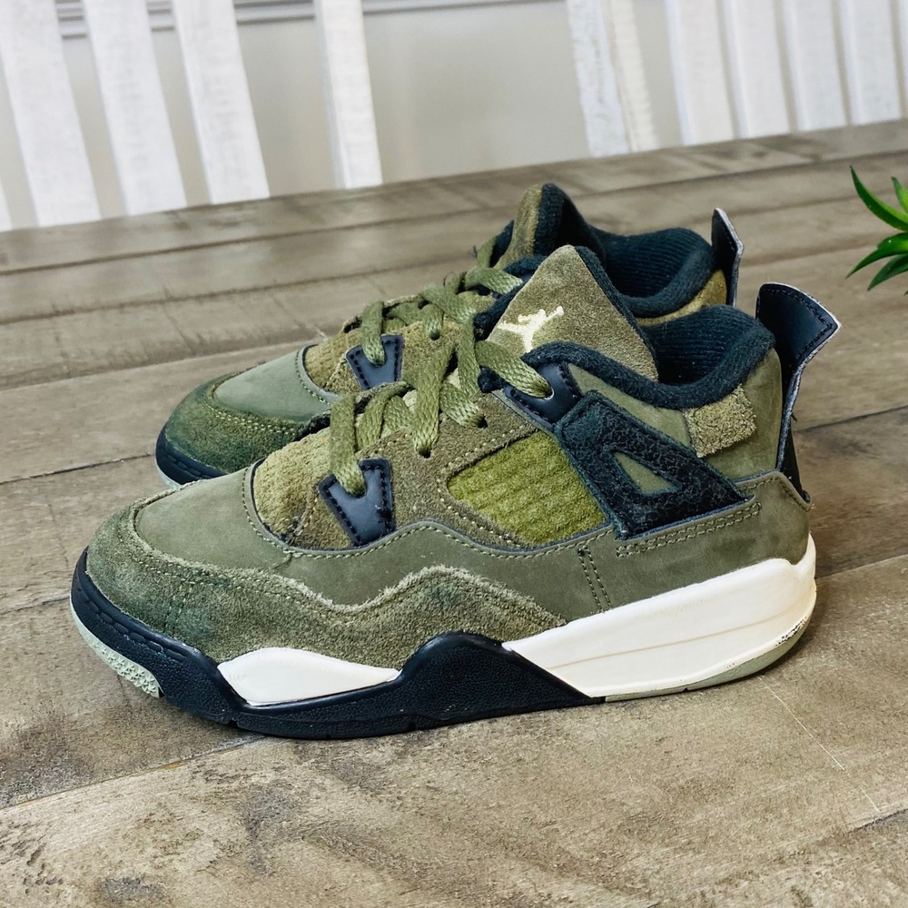 Nike Air Jordan 4 Retro SE Boys Size‎ 10 C Green Athletic Running Shoes Sneakers